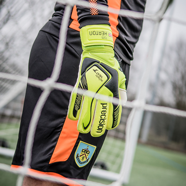 Football Player Accessories Equipment 4Sports Group